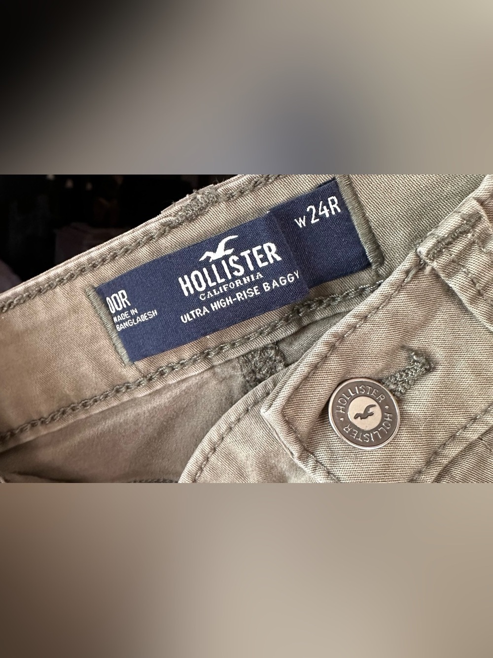 Hollister Ultra High Rise Baggy Cargo Pants Olive Green Size 24R - Picture 4 of 5